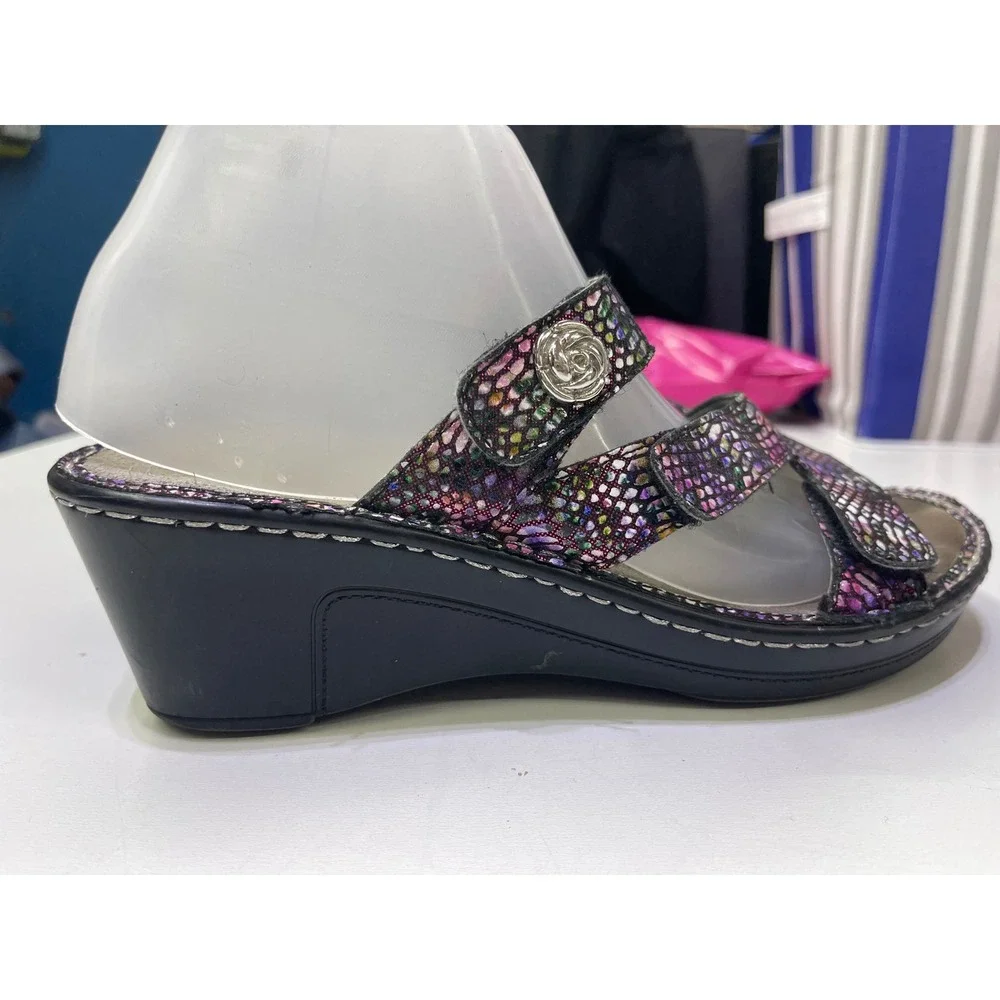 Alegria PG Lite Womens Multi Color Iridescent Snakeskin Wedge Sandals Size 38